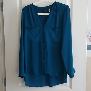 Flowy long sleeved blouse
